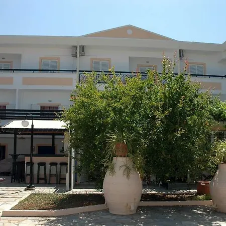 Nikis Hotel